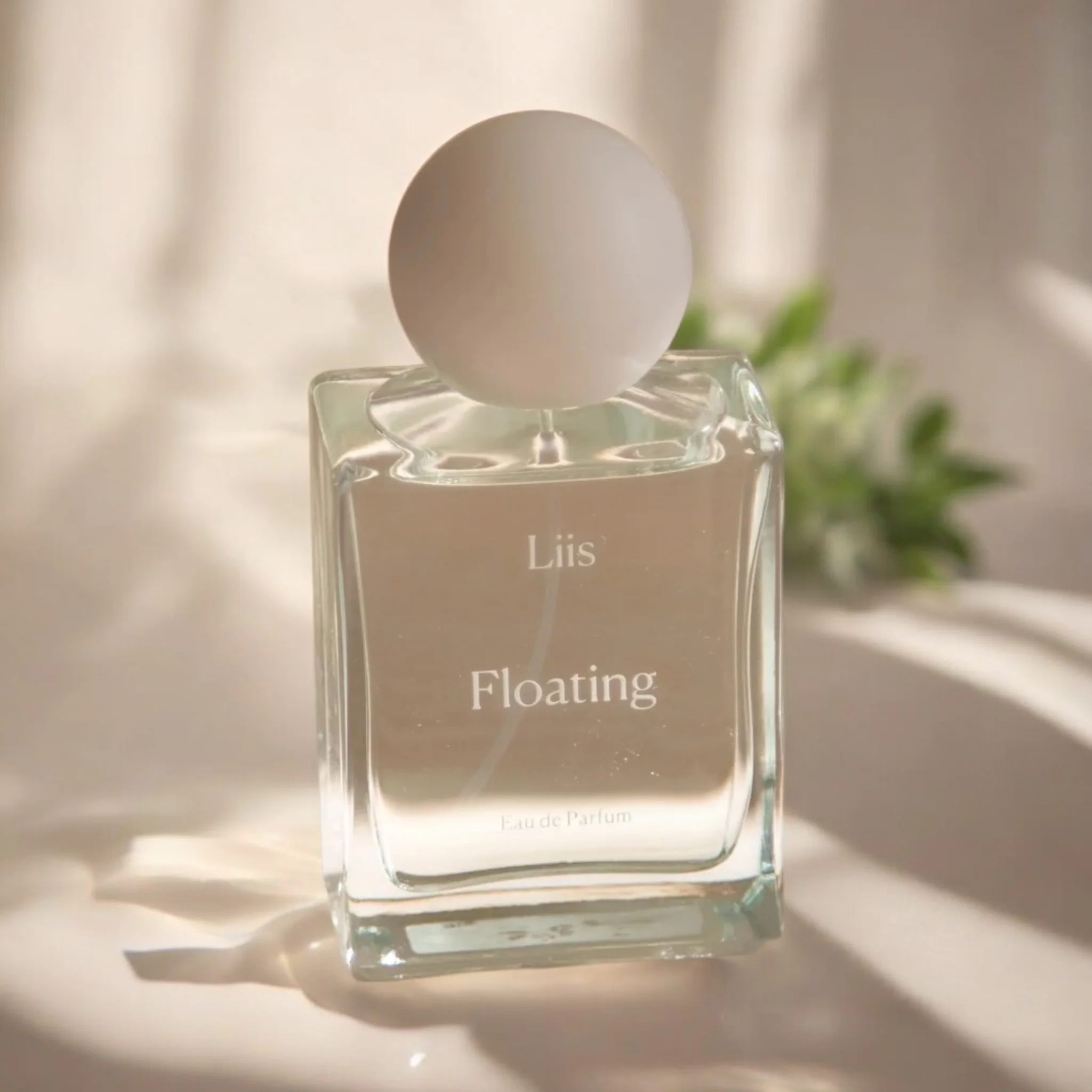 Liis Floating - Image 2